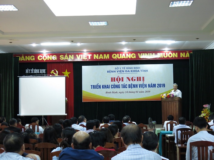 Ông Lê Quang Hùng, Giám đốc Sở Y tế phát biểu chỉ đạo Hội nghị.