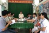 Đoàn giám sát Trung tâm Kiểm soát bệnh tật tỉnh thực hiện giám sát tại Trạm Y tế phường Đống Đa, thành phố Quy Nhơn(Ảnh: Thu Phương)
