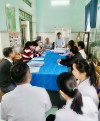 Đoàn thẩm định số 3 do Ông Trình Công Tuấn, Phó Giám đốc Trung tâm Kiểm soát bệnh tật - Trưởng đoàn làm việc tại TYT xã Phước Thành, huyện Tuy Phước (Ảnh: Vũ Huyền - TTYT huyện Tuy Phước)