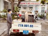 Cán bộ y tế đang pha hóa chất diệt muỗi và chuẩn bị xe phun tại Trạm Y tế phường Hải Cảng, thành phố Quy Nhơn (Ảnh: Nhất Tâm)